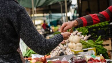 نساء كادحات