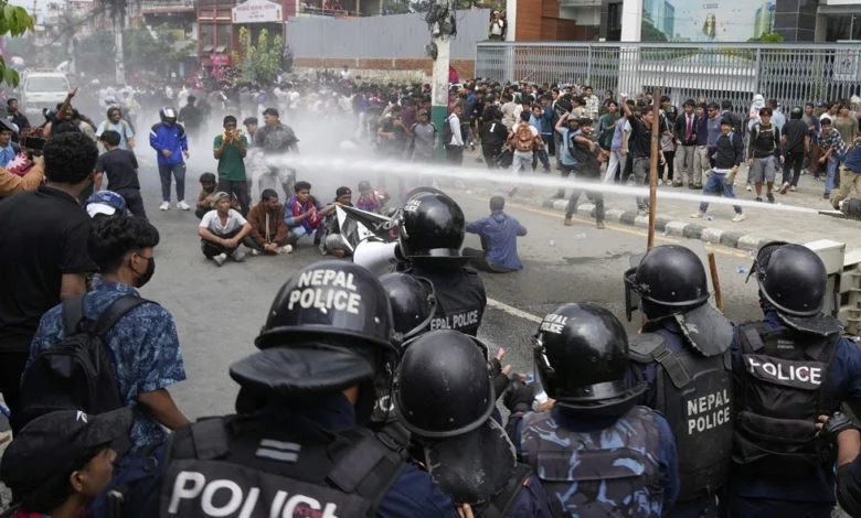 نيبال والدرس الفلسفي للعصر الرقمي